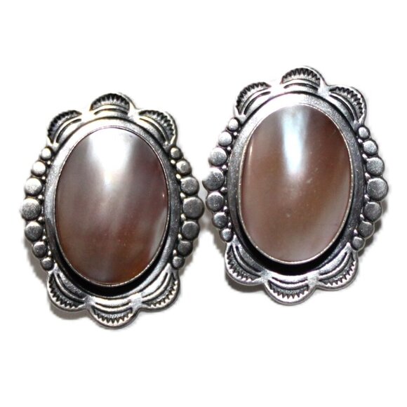 Q.T Jewelry - Vintage Sterling Silver Southwestern Mother of Pearl Earrings Q.T